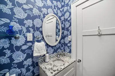 4917 N Bartlett Ave, Whitefish Bay, WI 53217 - Photo 20