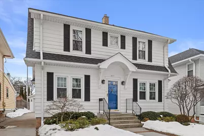 4917 N Bartlett Ave, Whitefish Bay, WI 53217 - Photo 2