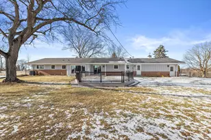 850 Janacek Rd, Brookfield, WI 53045 - Photo 44