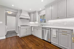 850 Janacek Rd, Brookfield, WI 53045 - Photo 24