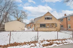 3370 S Howell Ave, Milwaukee, WI 53207 - Photo 8