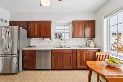 120 W Henry Clay St, Whitefish Bay, WI 53217 - Photo 10