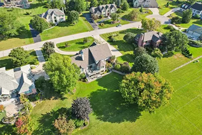 14165  Lindsay Dr, Brookfield, WI 53005 - Photo 64