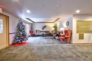 530 N Silverbrook Dr, West Bend, WI 53090 - Photo 20