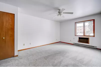 530 N Silverbrook Dr #132, West Bend, WI 53090 - Photo 10