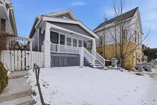 2354 S 16th St, Milwaukee, WI 53215 - Photo 16