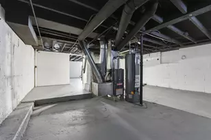 2354 S 16th St, Milwaukee, WI 53215 - Photo 12