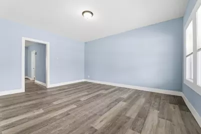 2354 S 16th St, Milwaukee, WI 53215 - Photo 4