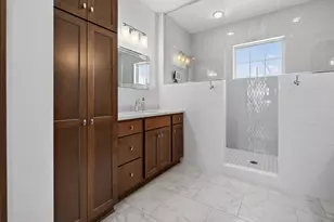 W79N417 Ridgeway Ln, Cedarburg, WI 53012 - Photo 20