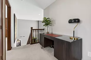 W79N417 Ridgeway Ln, Cedarburg, WI 53012 - Photo 22