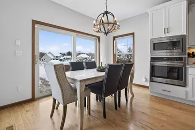 W79N417  Ridgeway Ln, Cedarburg, WI 53012 - Photo 8