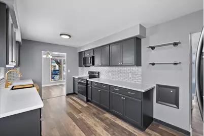 2509  Saemann Ave, Sheboygan, WI 53081 - Photo 4