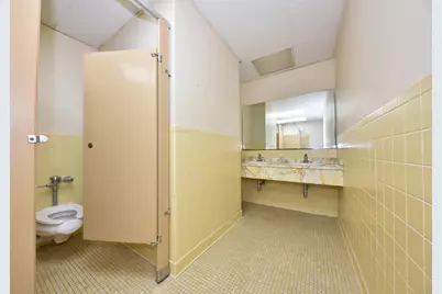 1011  Madison Ave, South Milwaukee, WI 53172 - Photo 24