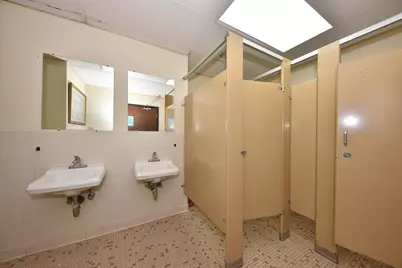 1011  Madison Ave, South Milwaukee, WI 53172 - Photo 12