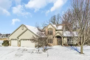 N65W15278 Blue Heron Dr, Menomonee Falls, WI 53051 - Photo 1
