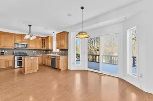 N65W15278 Blue Heron Dr, Menomonee Falls, WI 53051 - Photo 10