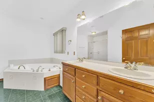 N65W15278 Blue Heron Dr, Menomonee Falls, WI 53051 - Photo 26