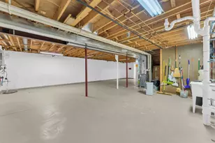 N65W15278 Blue Heron Dr, Menomonee Falls, WI 53051 - Photo 40