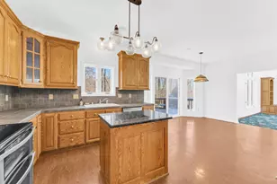 N65W15278 Blue Heron Dr, Menomonee Falls, WI 53051 - Photo 14