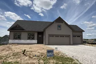 3232 Bergamot Dr, Racine, WI 53406 - Photo 2