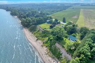 12435 Lakeshore Rd, Centerville, WI 53015 - Photo 2