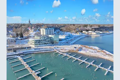 324 N Lake St #306, Port Washington, WI 53074 - Photo 36