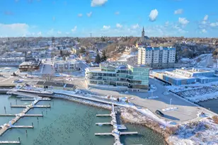 324 N Lake St, Port Washington, WI 53074 - Photo 36