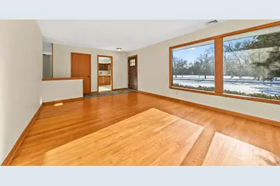 2428 S Root River Pkwy, West Allis, WI 53227 - Photo 4