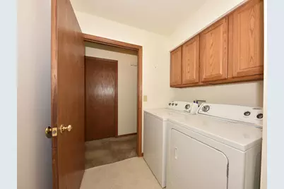 1687  Nature Trl #24B, Hartford, WI 53027 - Photo 14