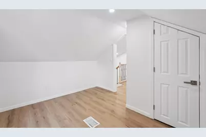 536 N 116th St, Wauwatosa, WI 53226 - Photo 32