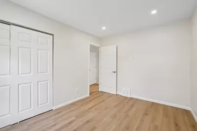 536 N 116th St, Wauwatosa, WI 53226 - Photo 12