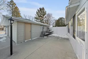 5923 Sunny Ln, Cedarburg, WI 53024 - Photo 32