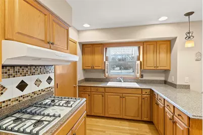 5923  Sunny Ln, Cedarburg, WI 53024 - Photo 16