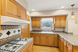 5923 Sunny Ln, Cedarburg, WI 53024 - Photo 16