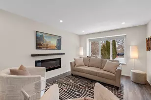 627 N Dries St, Saukville, WI 53080 - Photo 18