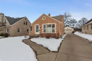 2550 N 96th St, Wauwatosa, WI 53226 - Photo 2