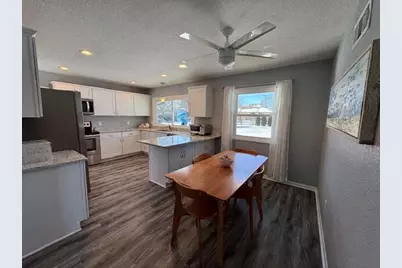 5637 S Quality Ave, Cudahy, WI 53110 - Photo 4