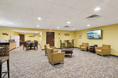 5200 S Tuckaway Blvd #107A, Greenfield, WI 53221 - Photo 30