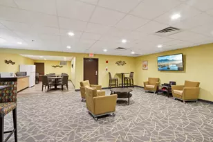 5200 S Tuckaway Blvd, Greenfield, WI 53221 - Photo 30