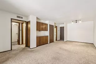 5200 S Tuckaway Blvd, Greenfield, WI 53221 - Photo 22