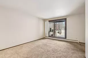 5200 S Tuckaway Blvd, Greenfield, WI 53221 - Photo 20