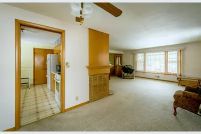 7535  25th Ave, Kenosha, WI 53143 - Photo 4