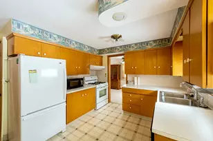 7535 25th Ave, Kenosha, WI 53143 - Photo 6