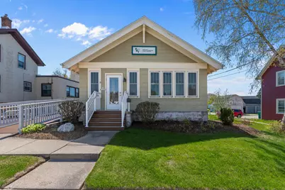 N90W16995  Appleton Ave, Menomonee Falls, WI 53051 - Photo 2