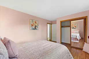 7170 S Countryside Dr, Franklin, WI 53132 - Photo 28