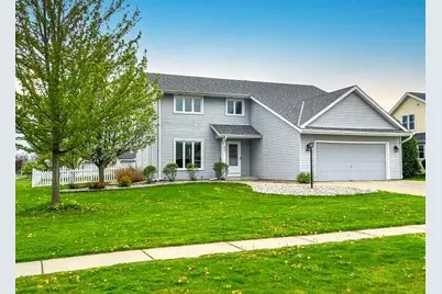 641  Small Farm Rd, Mukwonago, WI 53149 - Photo 2