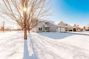 641 Small Farm Rd, Mukwonago, WI 53149 - Photo 8