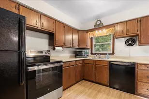 300 W Main St, Newburg, WI 53090 - Photo 10