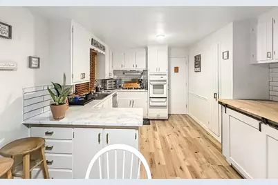 2923  Wedemeyer St, Sheboygan, WI 53081 - Photo 6