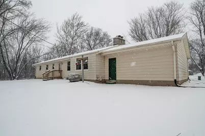 W136N8741  Esquire Rd, Menomonee Falls, WI 53051 - Photo 40